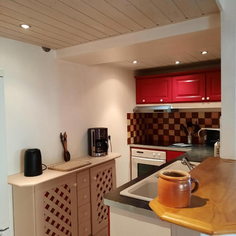 Campaneta Apartment Saint-Martin-de-Bromes Bagian luar foto
