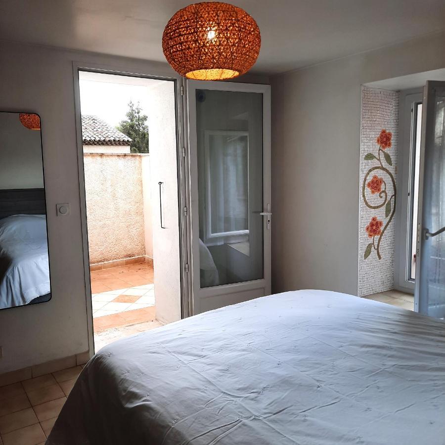 Campaneta Apartment Saint-Martin-de-Bromes Bagian luar foto